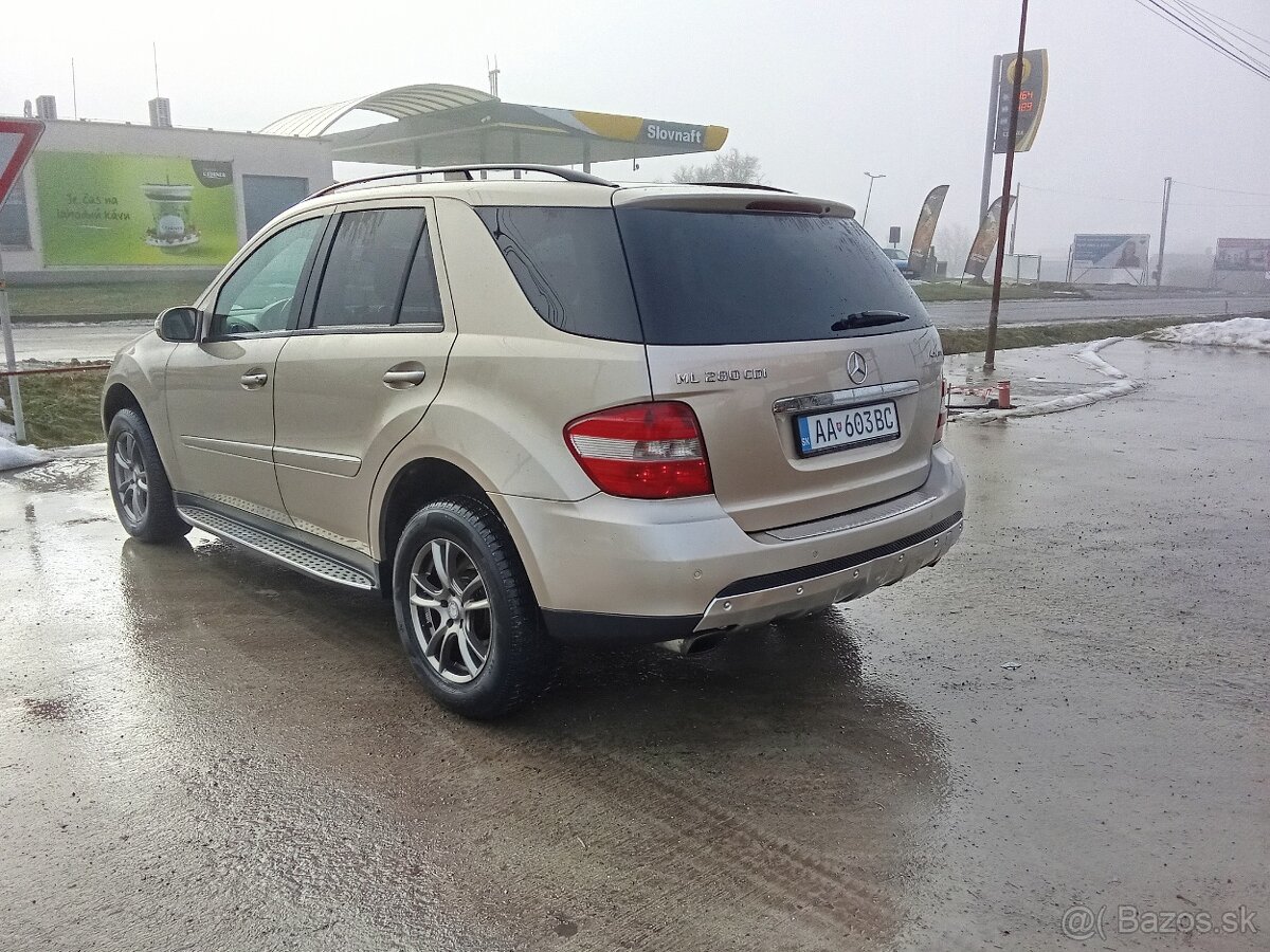 Mercedes-benz ML - 3