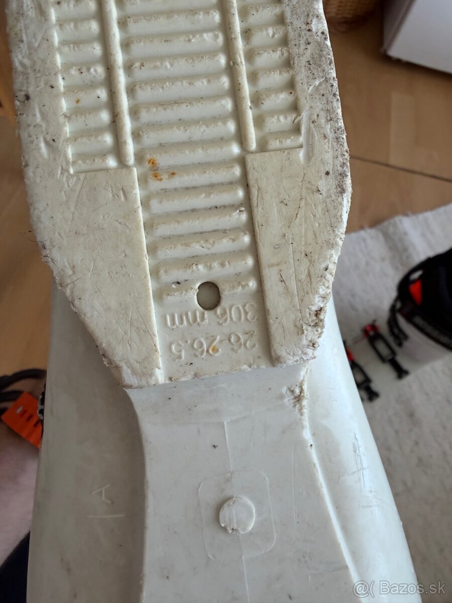 Lyziarky Rossignol Hero 26.5 - 3