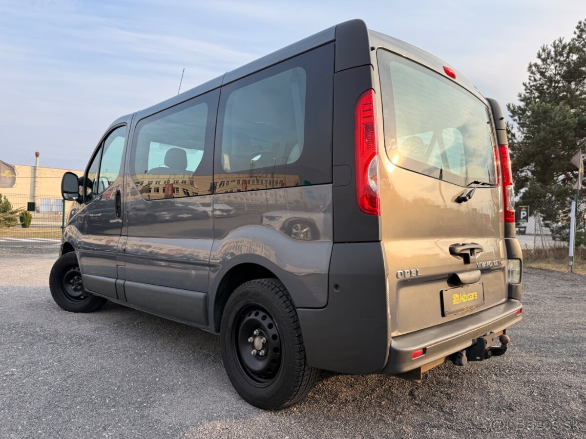 Opel Vivaro Van 2.0 / rok: 2014 / 8 miest - 3