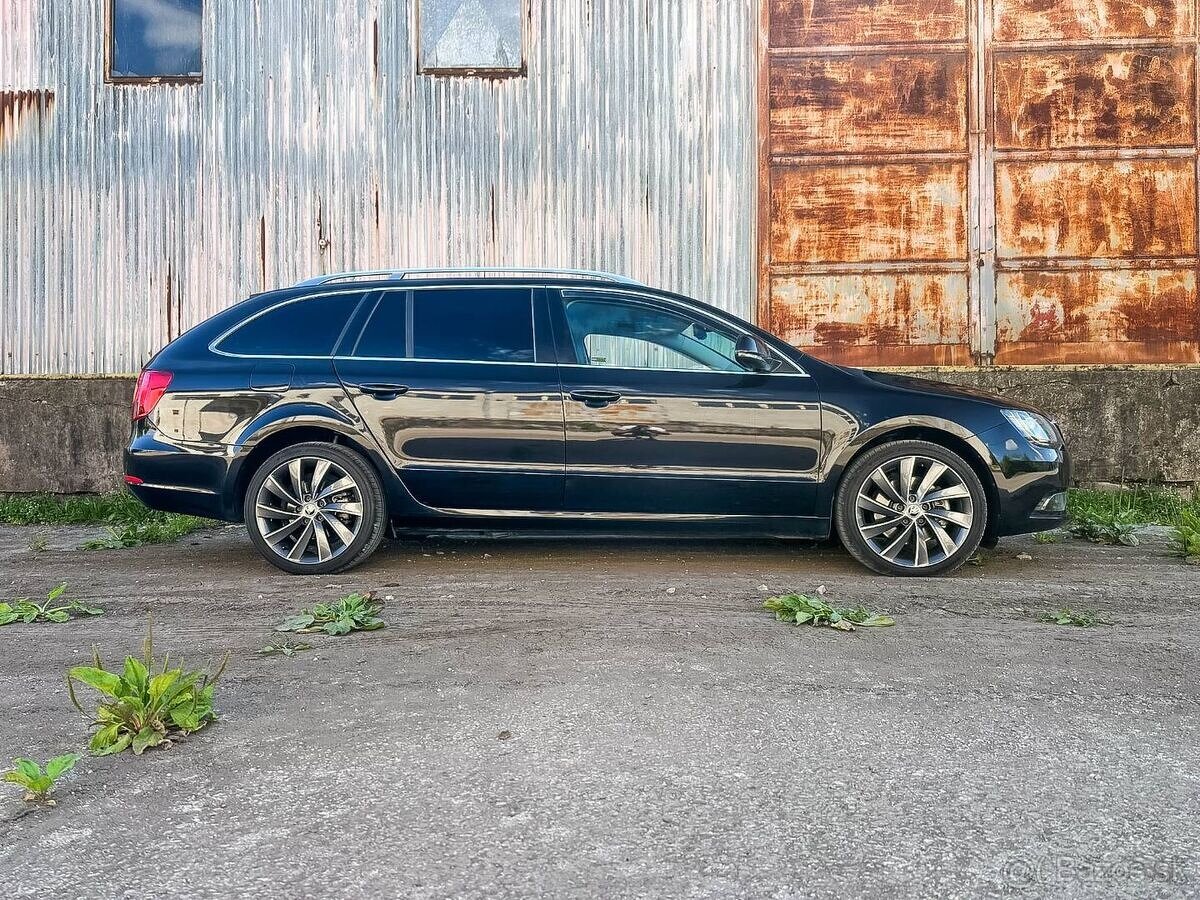 Škoda Superb 2 facelift Combi 2.0 TDI CR Elegance DSG - 3