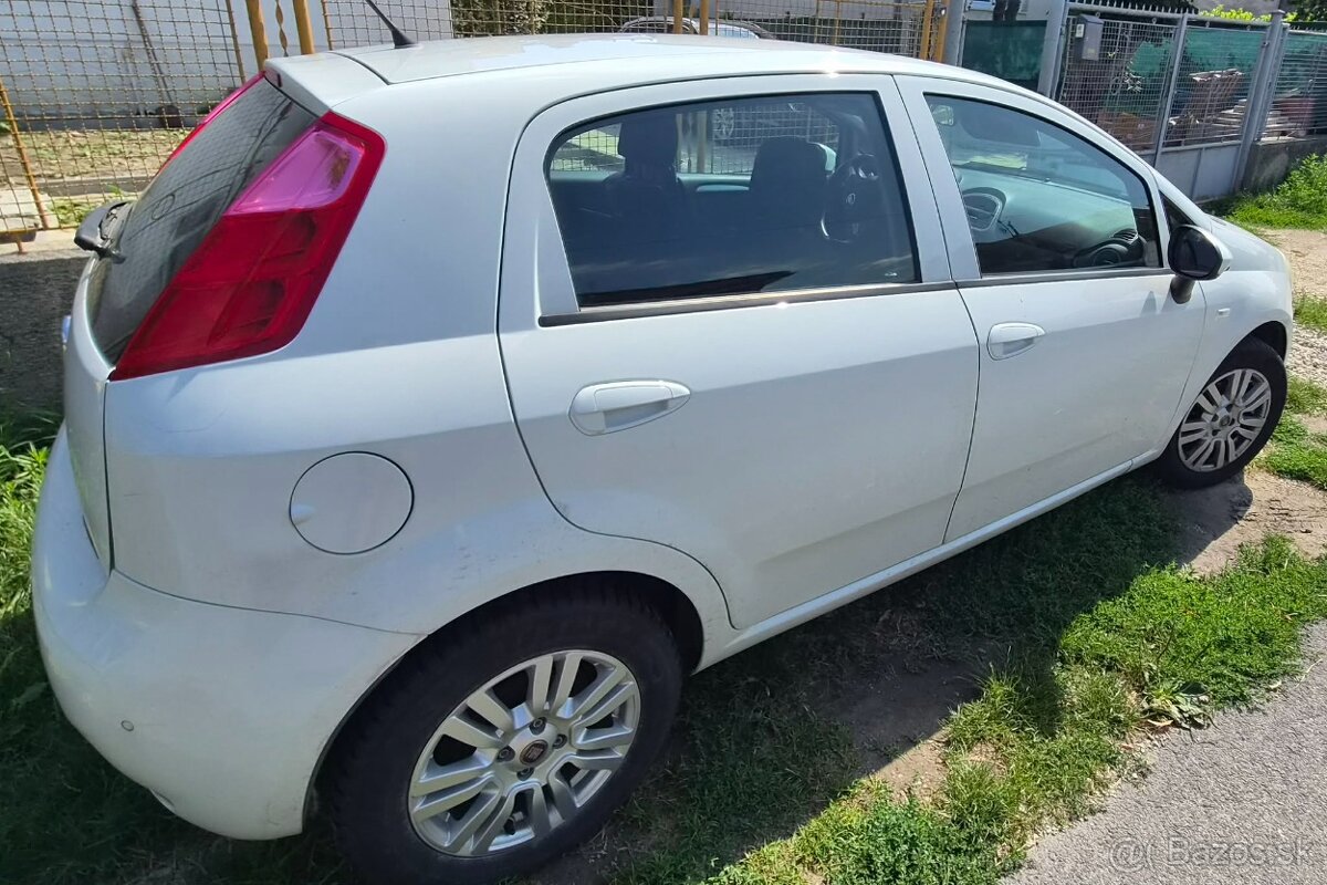 Fiat Punto Lounge - 3