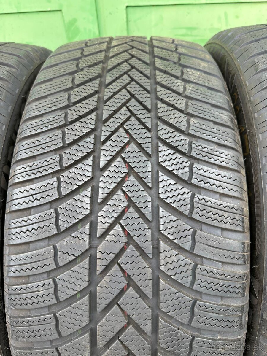 Zimné pneumatiky Bridgestone 275/45R21 - 3