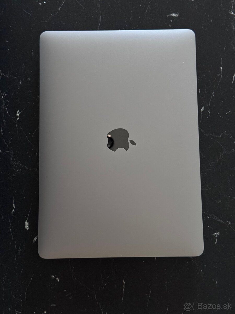 Macbook pro 2020, 16GB. 512GB - 3