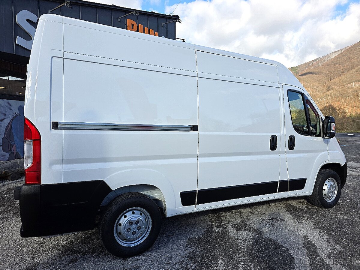 Peugeot Boxer Furgon 2,2 BlueHDI L2H2 330 - 3