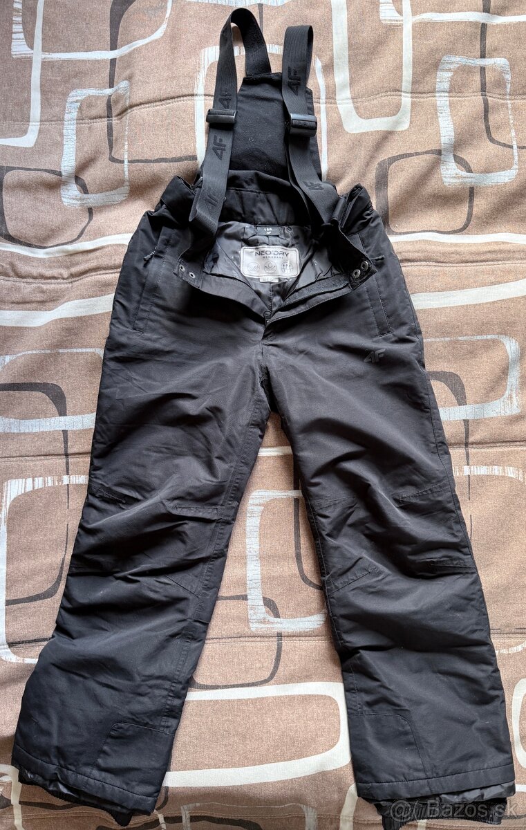 lyžiarsky komplet + obuv 30€ - 3