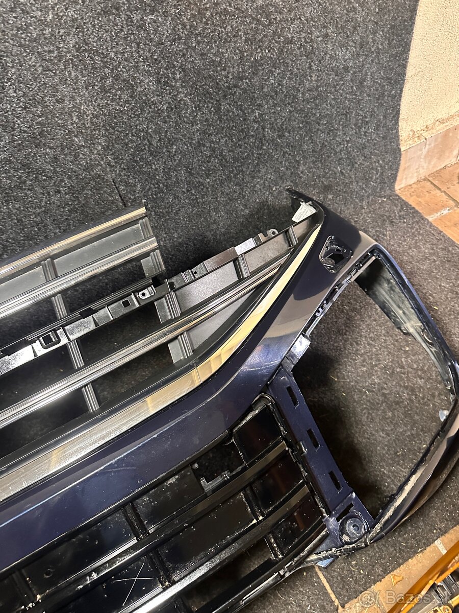 Nárazník Volkswagen Touareg III lift - 3