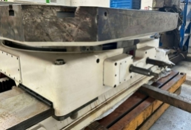 Generálně opravený otočný stůl pro E20 obráběcí stroj - 3