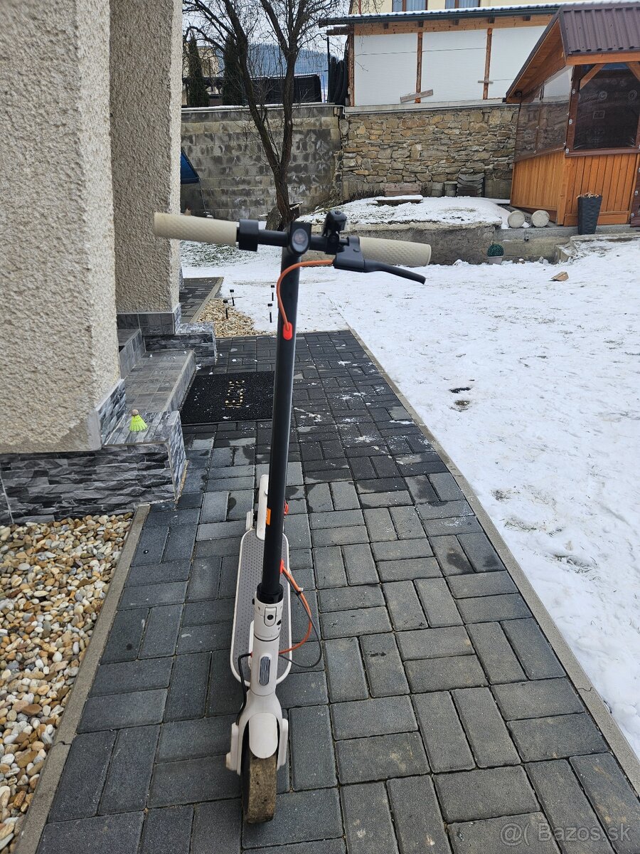 Xiaomi E-kolobežka - 3