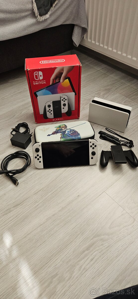 Nintendo Switch OLED - 3