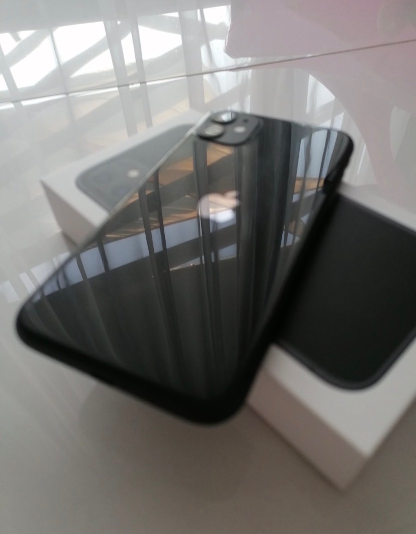 iPhone 11 128GB - 3