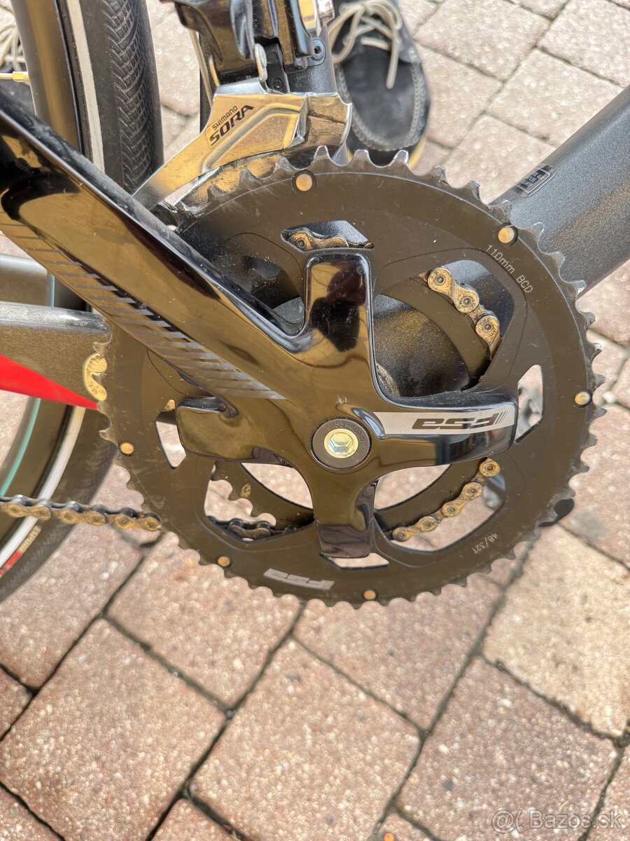 Karbonový bicykel Specialized Sirrus - 3