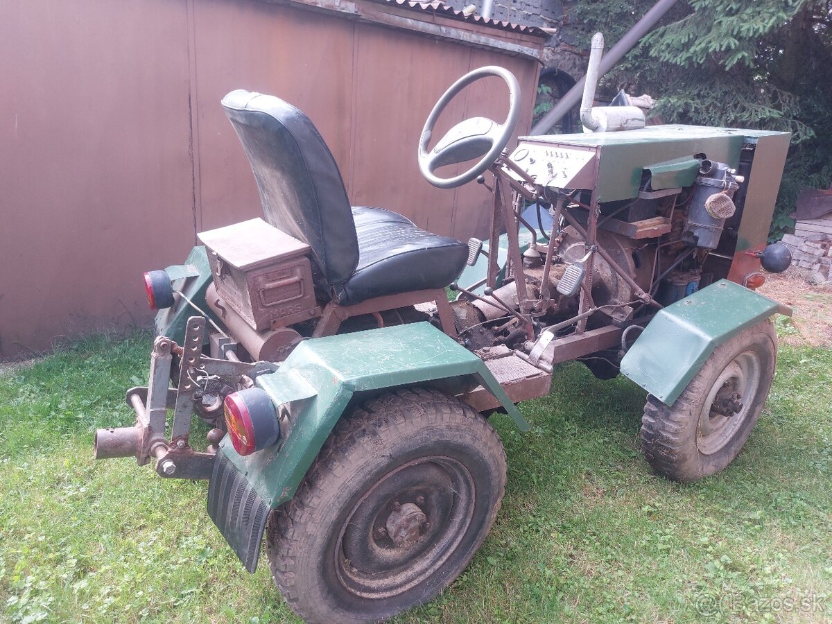Predám malotraktor 4x4 diesel - 3