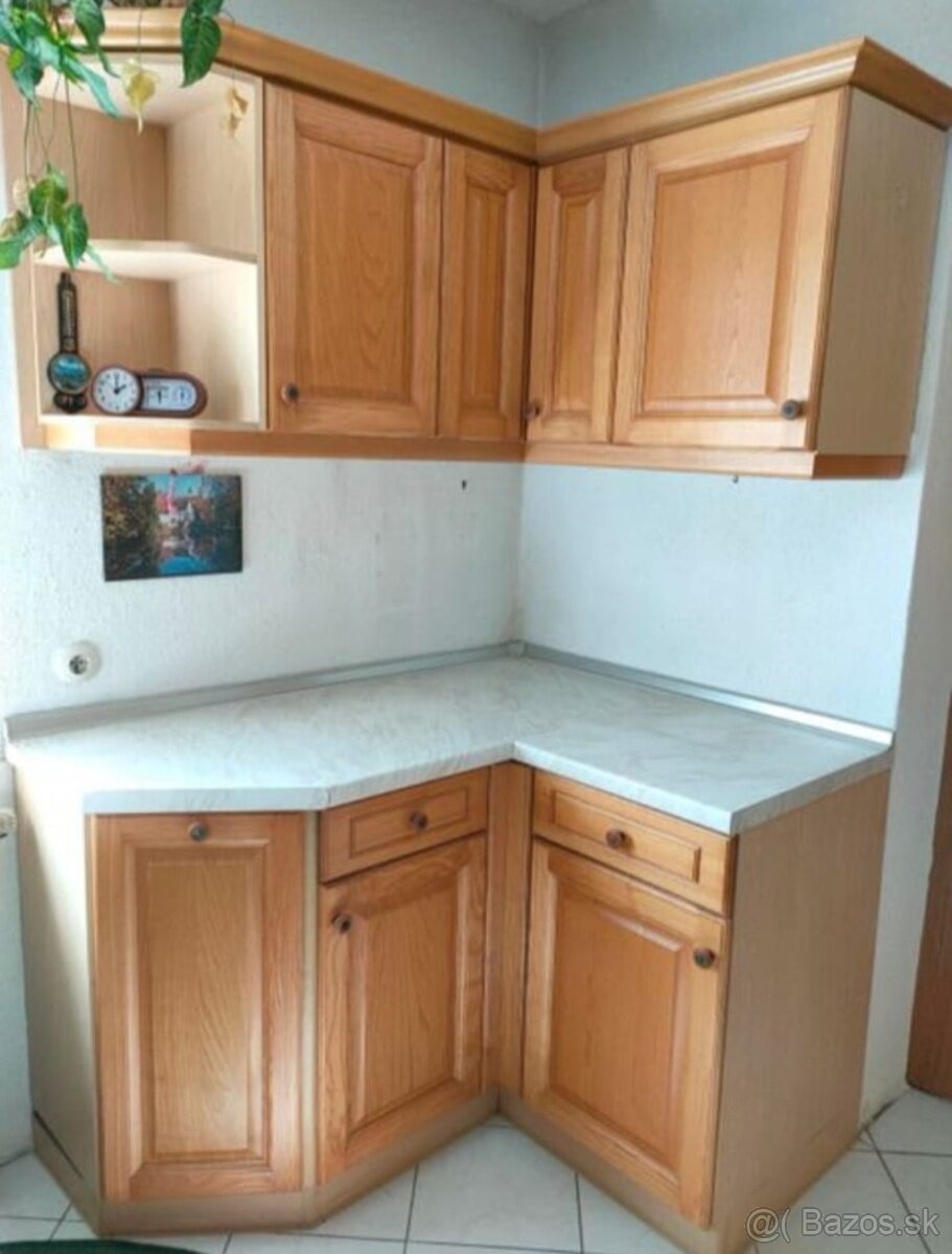 Rustikální jasanová kuchyně se spotřebiči,5159 - 3