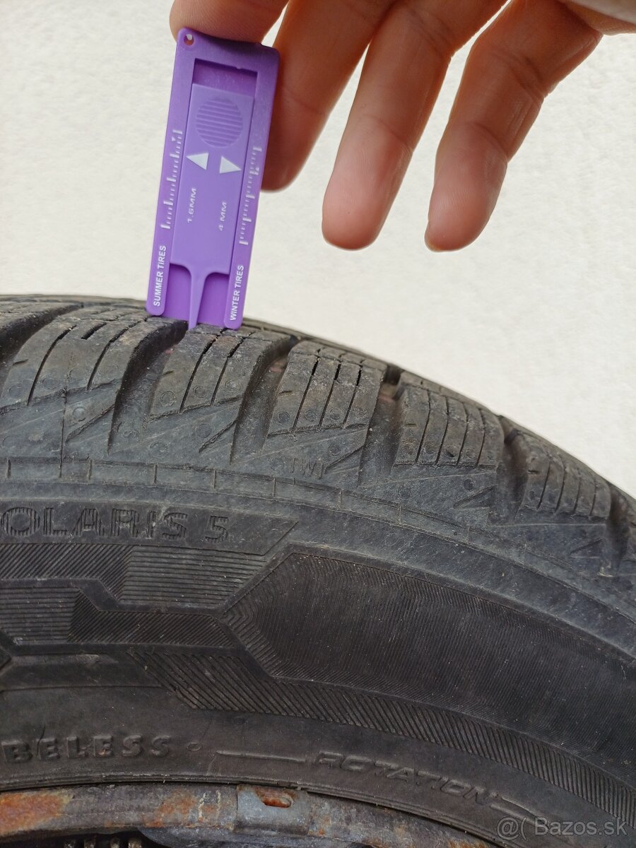 Predam 175/65 R14 + disky + puklice - 3