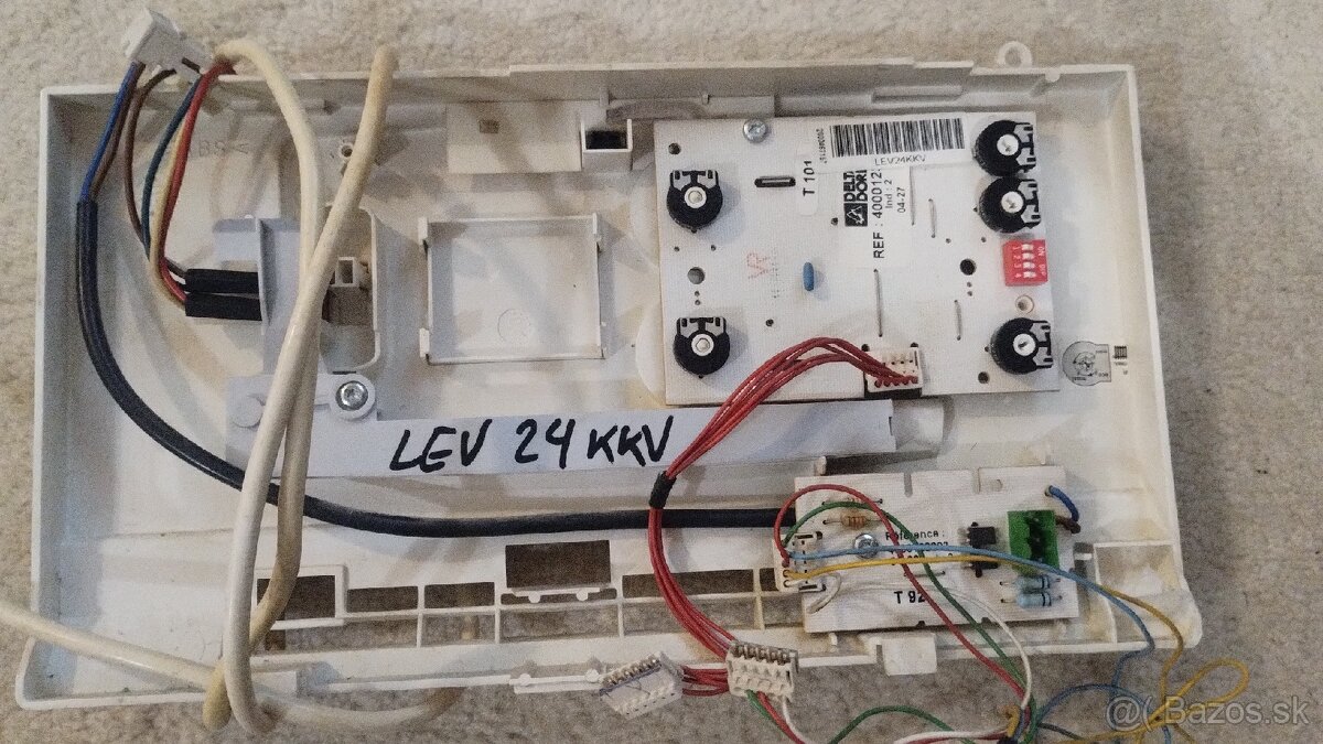 Predám náhradné diely na kotol Protherm - 3