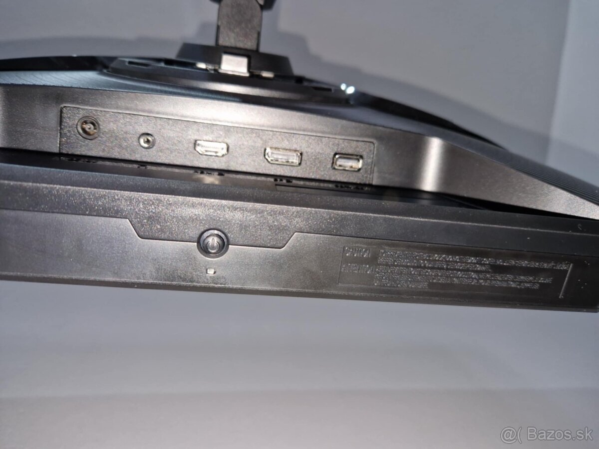 Samsung Odyssey G32A - 24" - 3