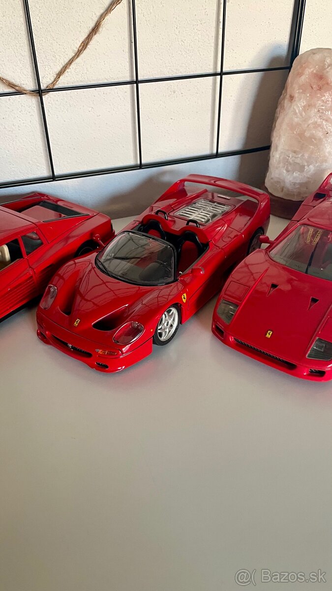 Ferrari 1:18 - 3
