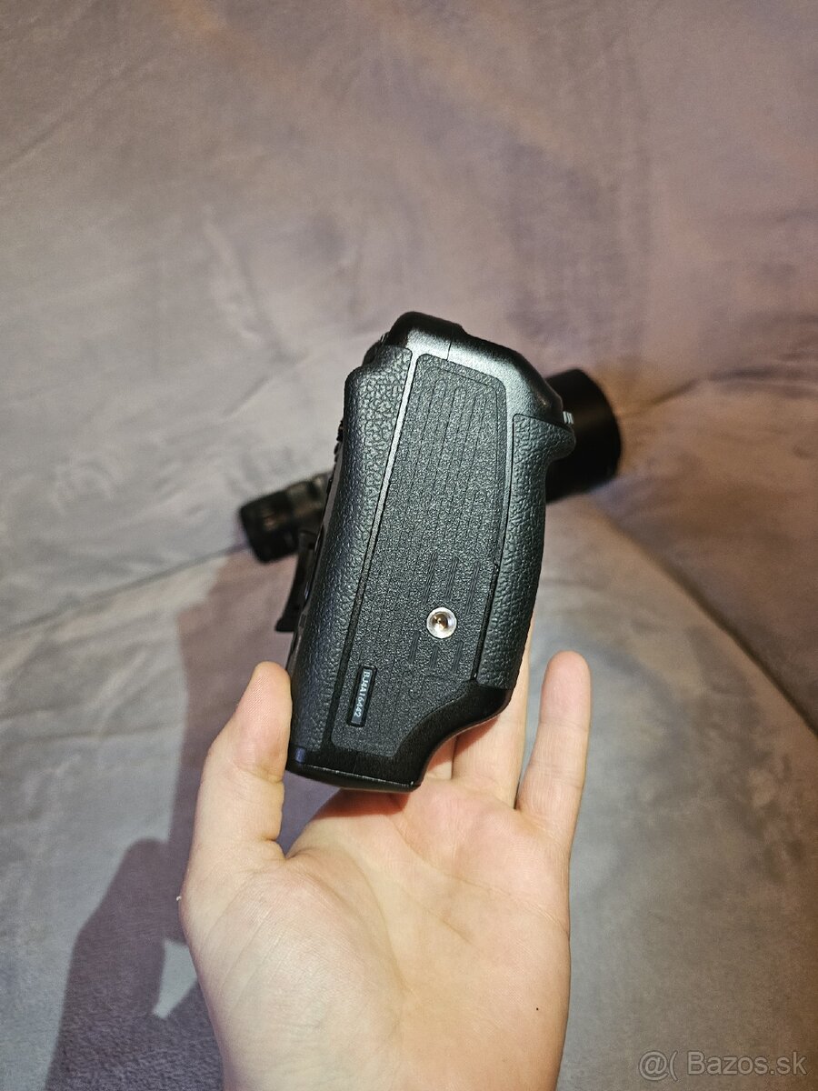 Olympus OM-D E-M1X (+objektívy) - 3