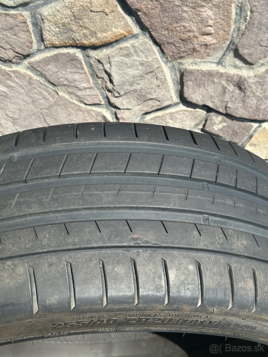 Predám pneumatiku KUMHO ecsta - 3