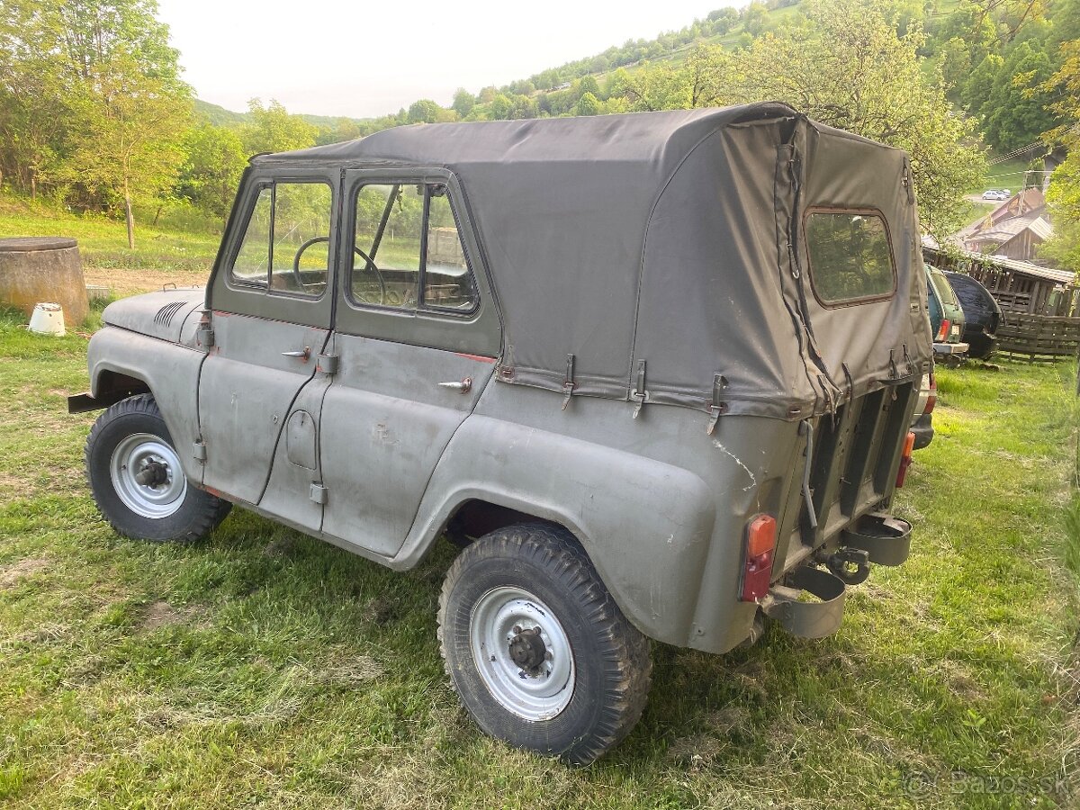 Uaz 469 - 3