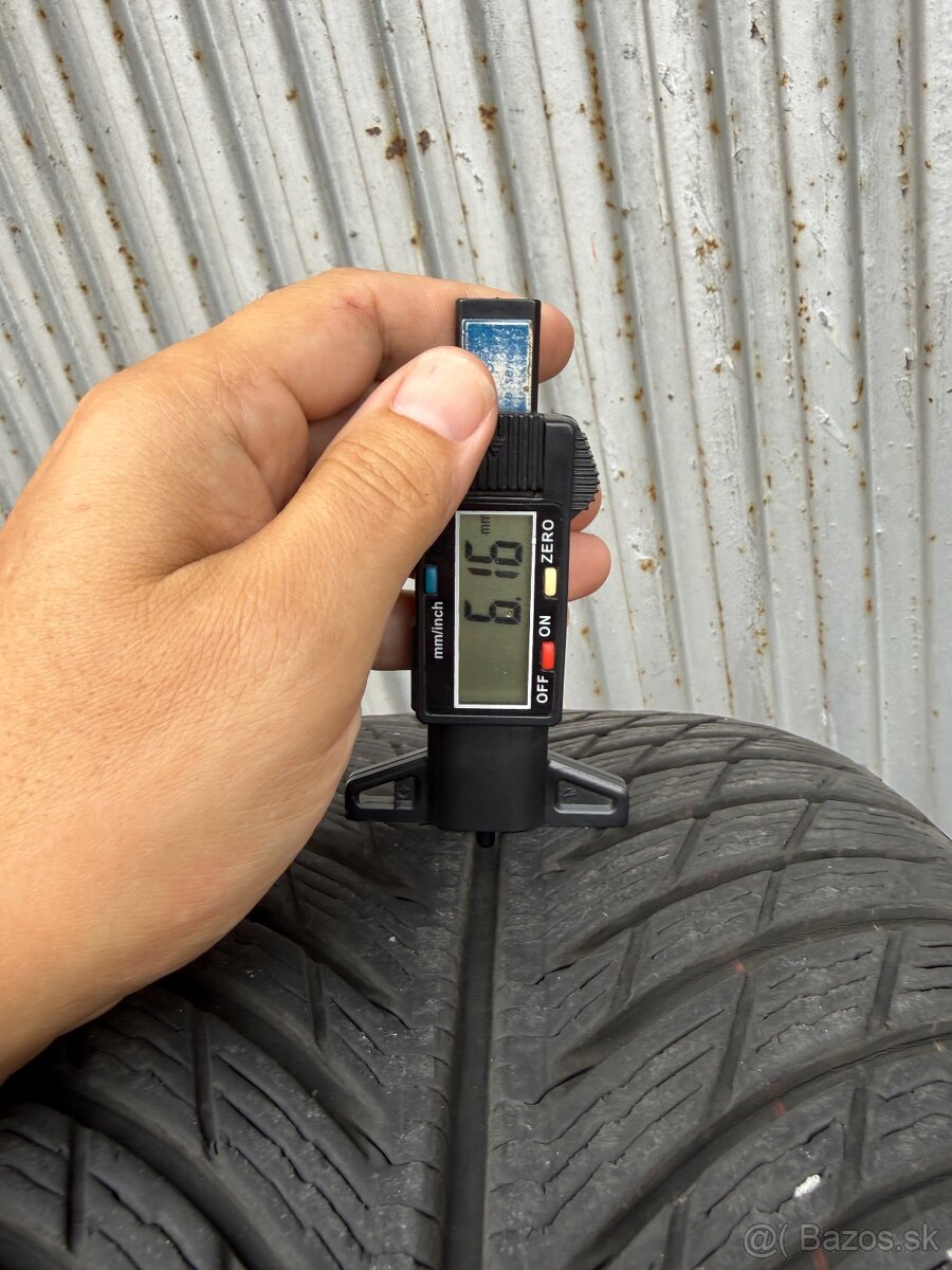 Zimne pneumatiky MICHELIN 235/55 R17 - 3
