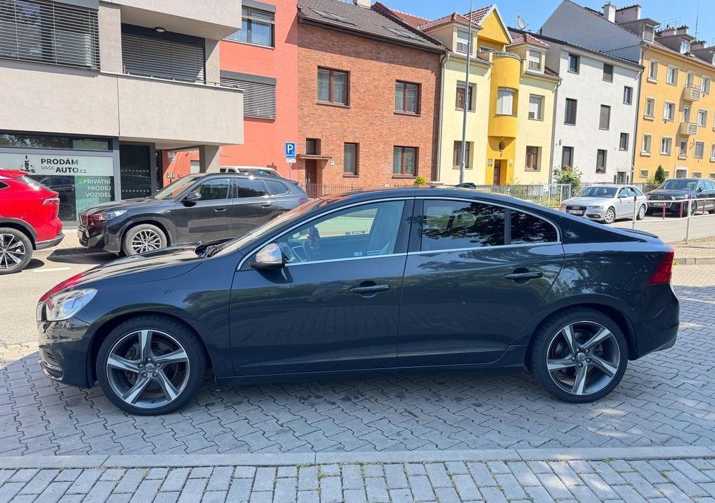 Volvo S60, 2.4D5 R-Design servis.historie - 3