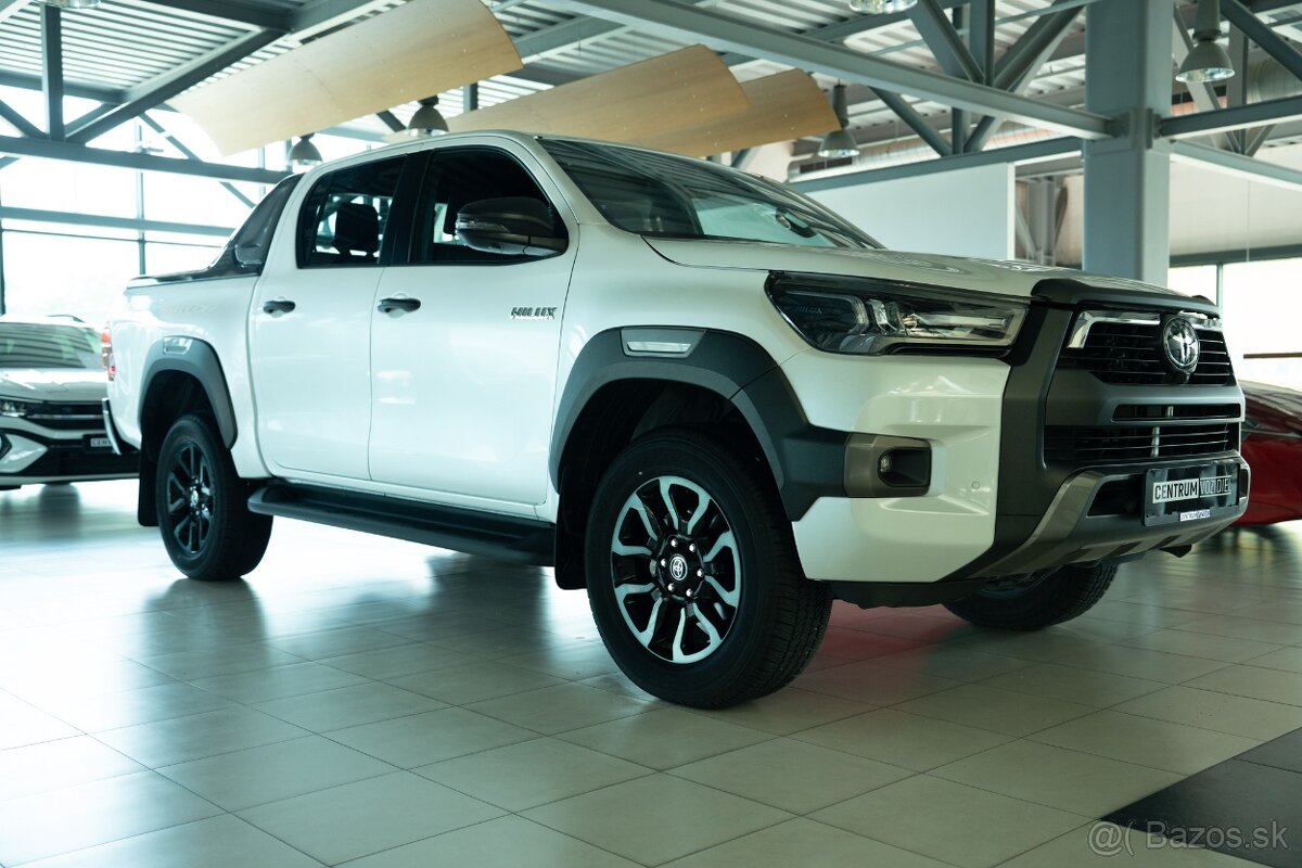 Toyota Hilux DC 2.8 I D-4D Invincible Sport 4x4 A/T