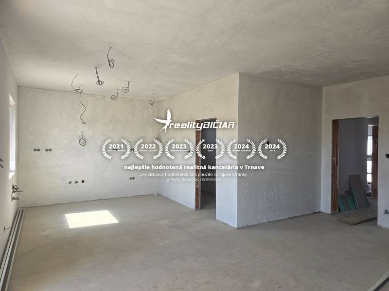 REZERVOVANÉ 4-izbový rodinný dom v obci Veľké Kostoľany - 3