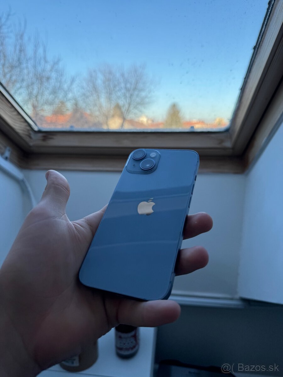 iPhone 14 128gb - v modrej farbe - 3