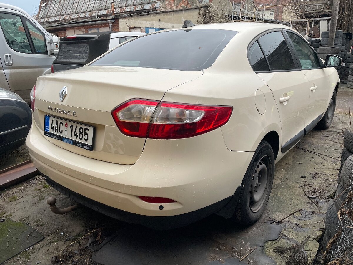 Renault Fluence 1.6 16V - 3