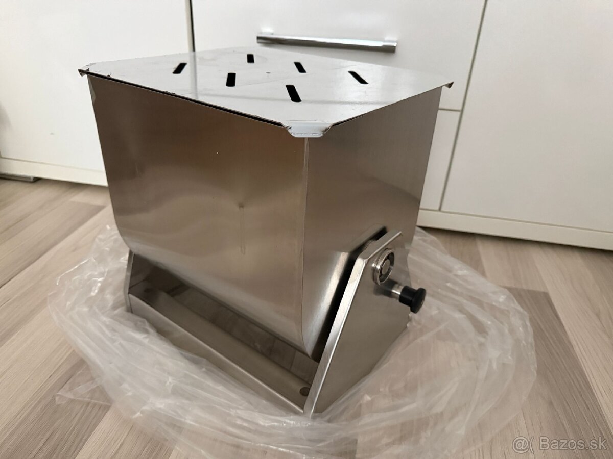 Rucna miesacka masa na klobasy 20L 10kg - 3