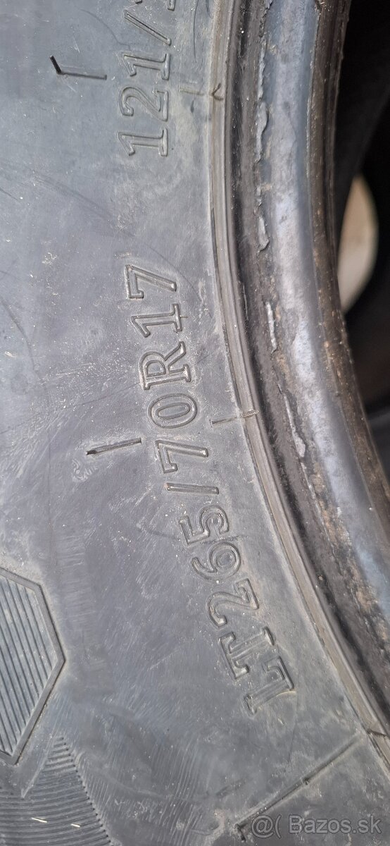 265/70 R17 - 3
