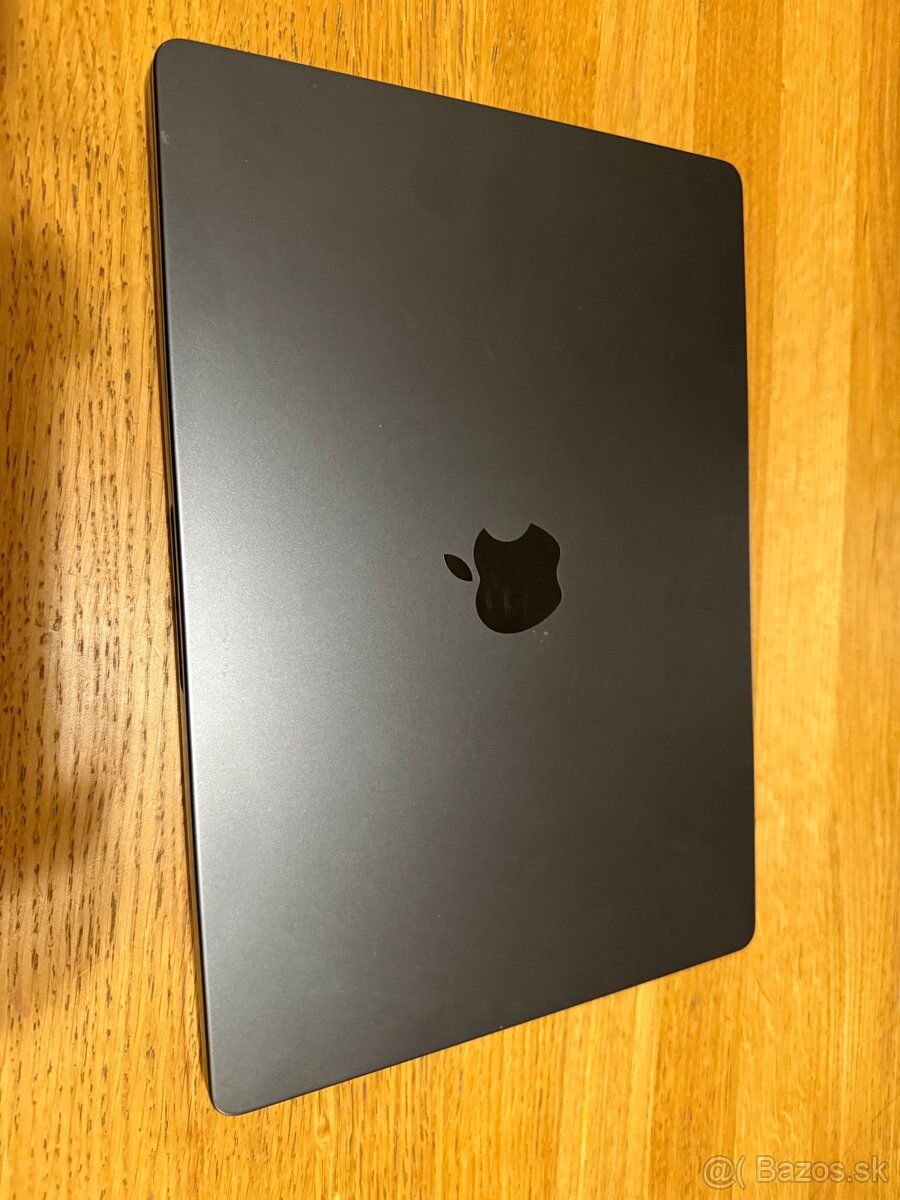 Predám Macbook m3 pro - 3
