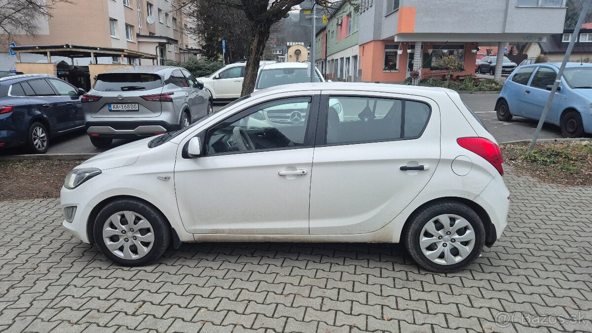 Predám Hyundai i20 - 3