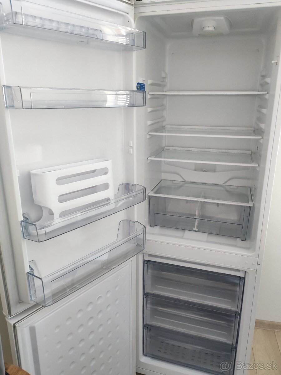Chladnička s mrazničkou BEKO - 3