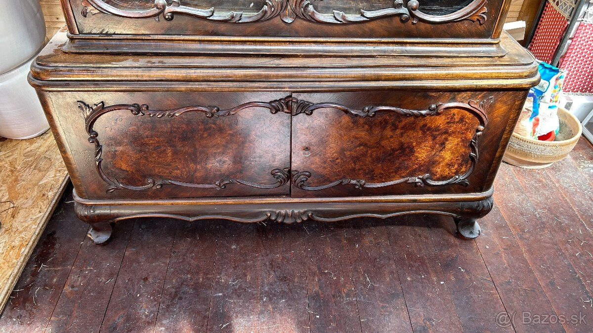 STAROŽITNÝ NÁBYTOK - 3