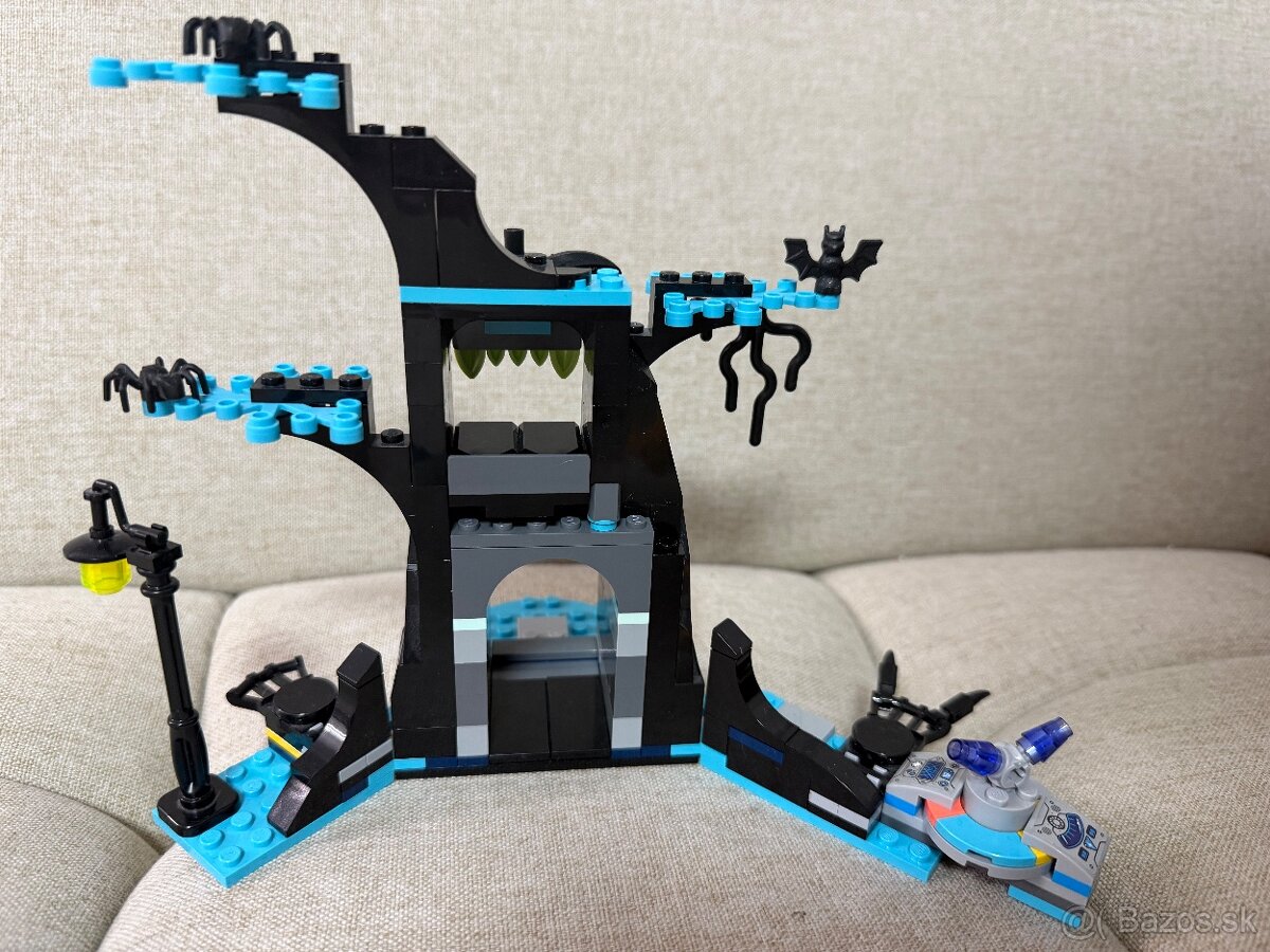 Lego Hidden Side 70427 Wecome to Hidden Side / Vitaj v Hidde - 3