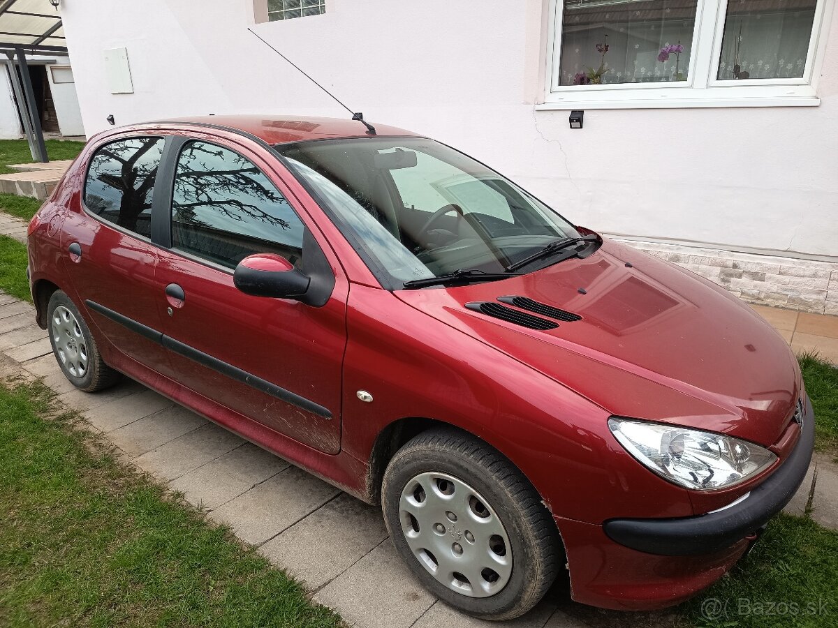 Predám Peugeot 206 - 3