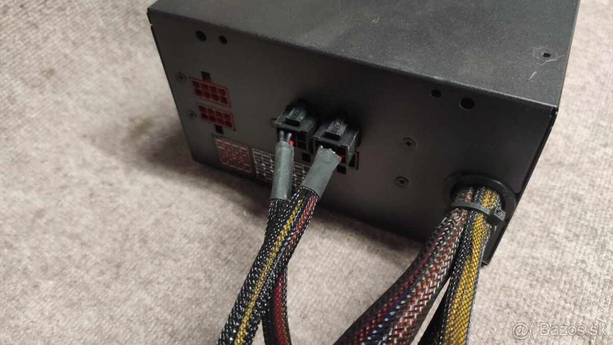 Modulárny 500W zdroj OCZ ModXStream Pro (OCZ500MXP) - 3
