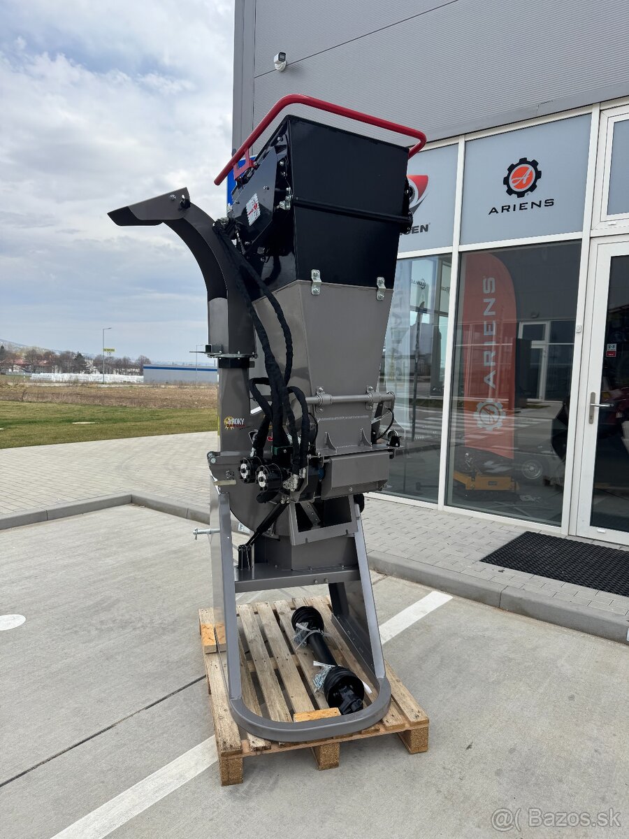 Štiepkovač za traktor JANSEN BX-42RS - 3