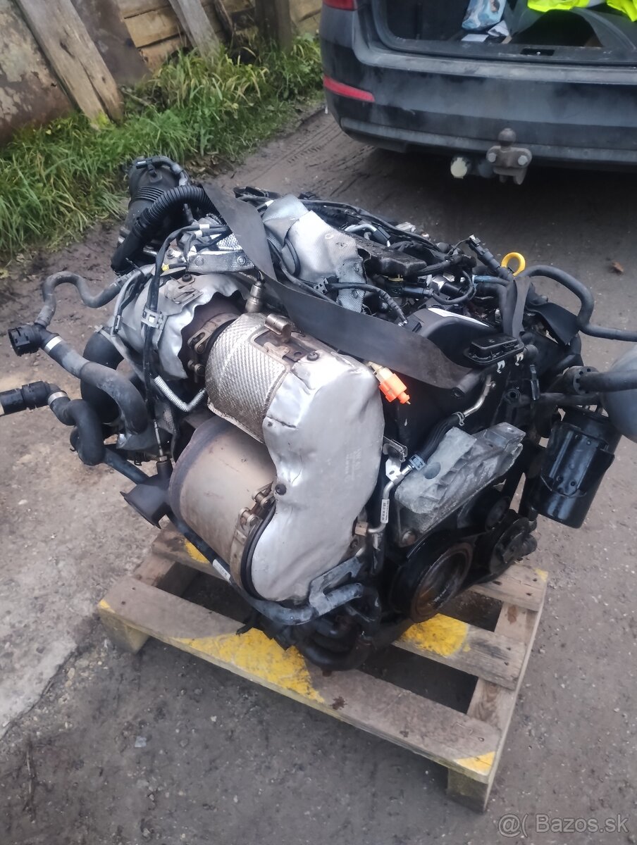 Predám motor 1,6 TDI 77 kw CLHC volkswagen group - 3