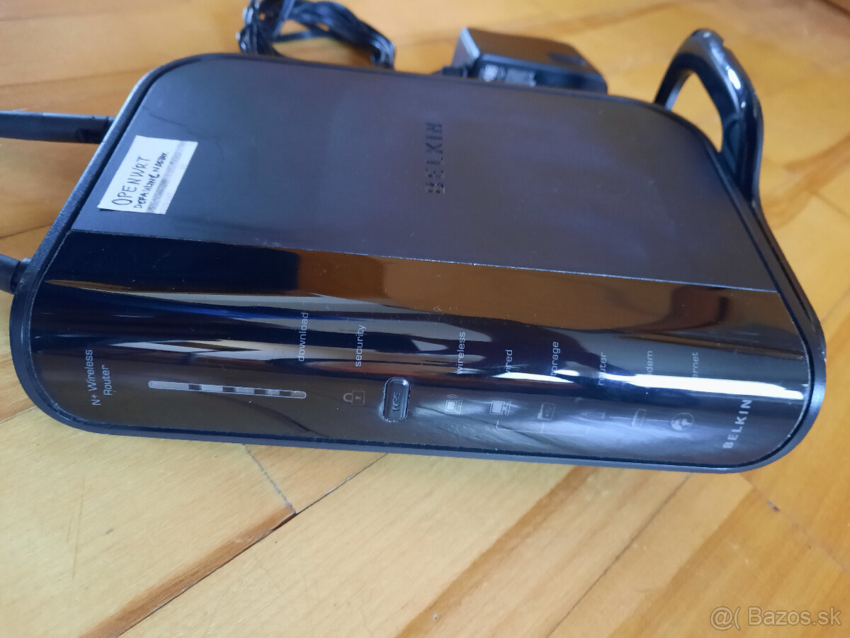 Router Belkin N+ F5D8235-4 V1 - 3