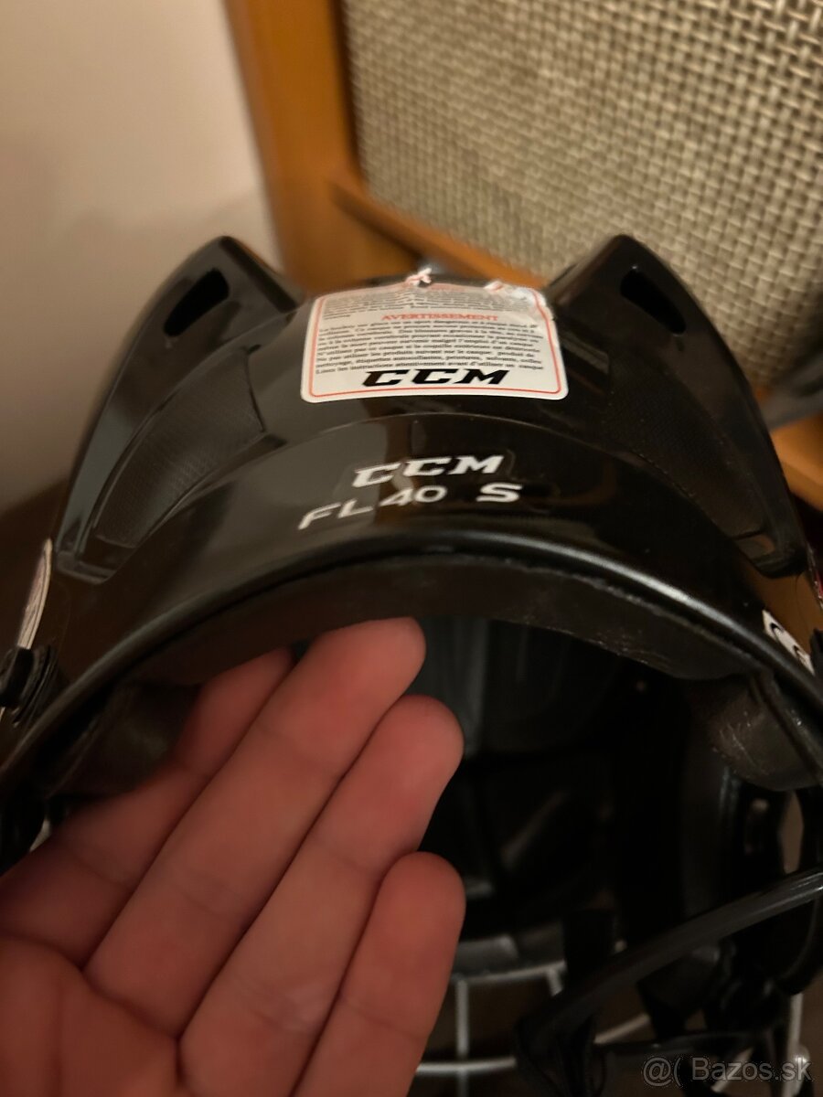 Hokejová prilba - 3