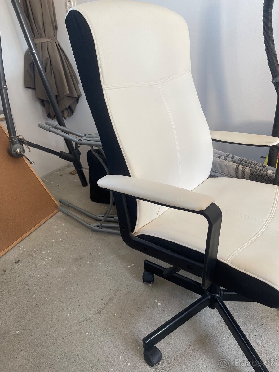 Kancelárska stolička - 3
