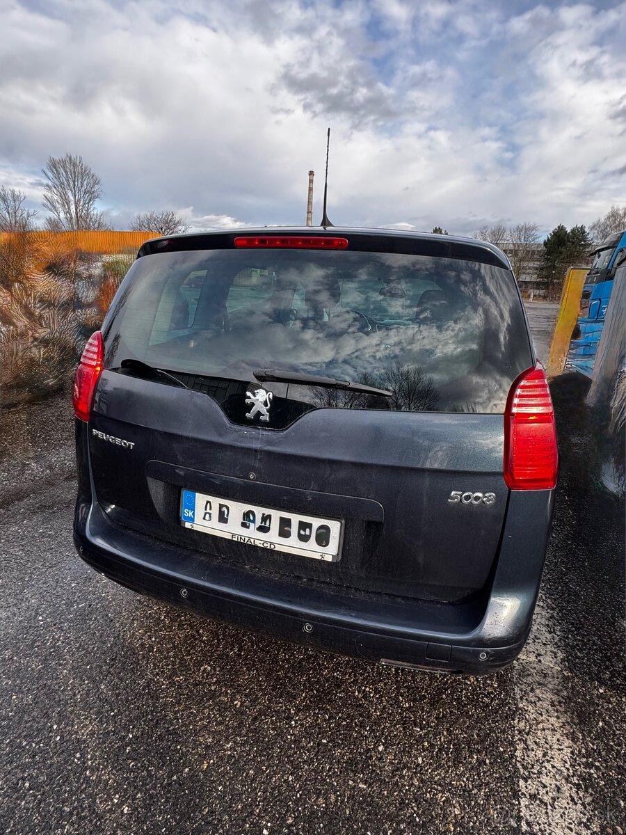Peugeot 5008 - 3