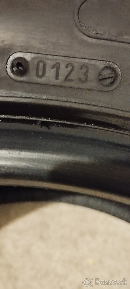 Letne pneu 215/55 r17 - 3