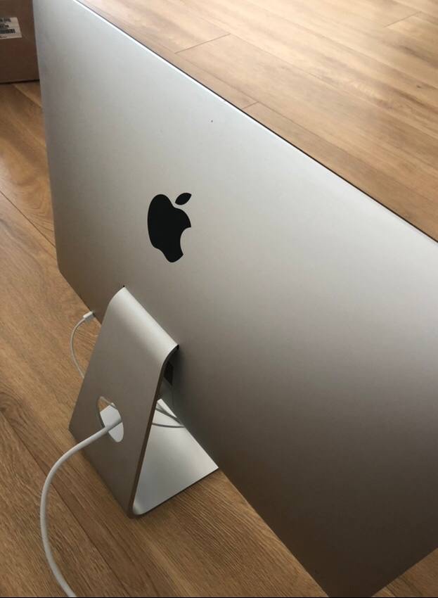 iMac Apple 27-palcový - 3