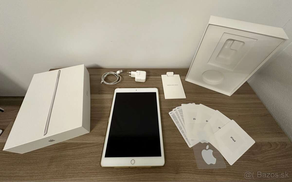 iPad (7th Generation) Wi-Fi - 3