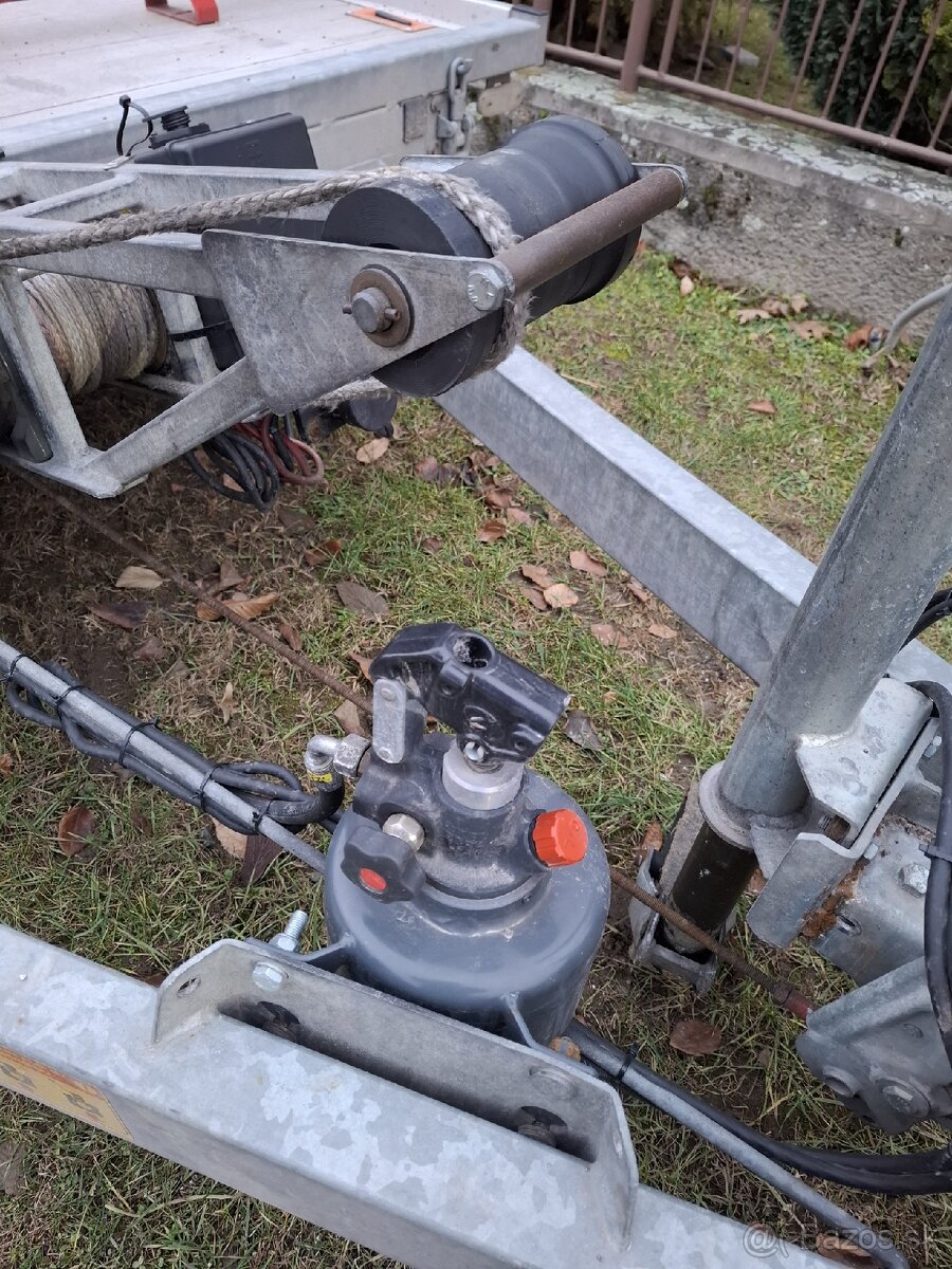 Autoprepravník Vezeko 2700kg - 3