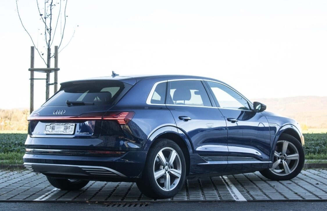 Audi e-tron 50 Quattro Advanced / - 3